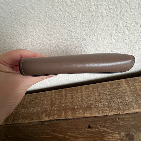 Coach small card wallet - Like New! - Picture 4 of 11